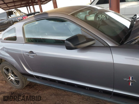 2007 Ford Mustang Deluxe with VIN 1ZVHT80N775234974, listed as a IAAI auction lot 42029377 with 227,856 mi miles. Bid and sale history available at carsss.com. Image 13.