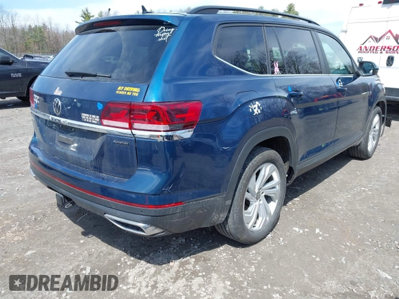 2023 Volkswagen Atlas SE with VIN 1V2HR2CA2PC505456, listed as a IAAI auction lot 42032269 with 7,918 mi miles and . Bid and sale history available at DreamBid. Image 4.