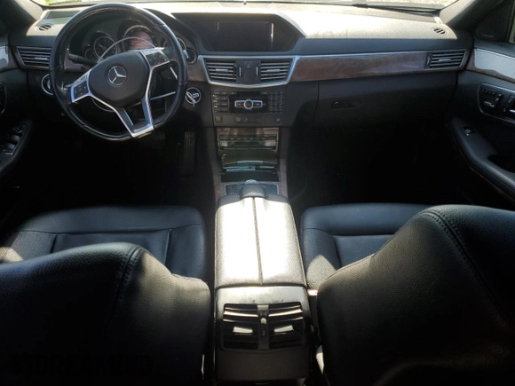 2013 Mercedes-Benz E 350 Luxury with VIN WDDHF8JB8DA735489, listed as a Copart auction lot 48387335 with 247,382 mi miles and Clean Title. Bid and sale history available at DreamBid. Image 8.