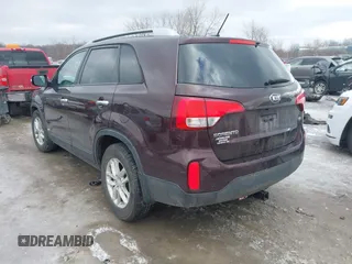 2015 Kia Sorento LX with VIN 5XYKTCA63FG652456, listed as a IAAI auction lot 41554796 with Not Provided miles. Bid and sale history available at carsss.com. Image 3.