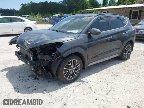 2019 Hyundai Tucson Sport z VIN KM8J33AL2KU909919, wystawiony jako IAAI lot #42055525 z przebiegiem 109 985 mil mil oraz . Historia ofert i sprzedaży dostępna na DreamBid. Obrazek 2.