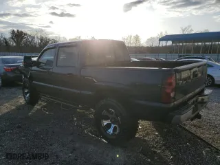 2006 Chevrolet Silverado 1500 LT1 with VIN 2GCEC13T861214806, listed as a Copart auction lot 47633735 with 168,999 mi miles and Salvage Title. Bid and sale history available at carsss.com. Image 2.