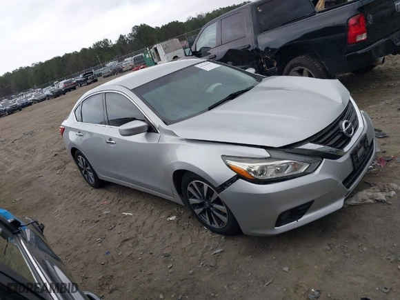 2017 Nissan Altima 2.5 SV with VIN 1N4AL3AP5HC108932, listed as a IAAI auction lot 41565509 with 130,951 mi miles. Bid and sale history available at carsss.com. Image 13.