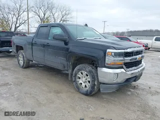 2018 Chevrolet Silverado 1500 LT with VIN 1GCVKREC3JZ323740, listed as a IAAI auction lot 41636517 with 198,422 mi miles. Bid and sale history available at carsss.com. Image 1.