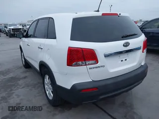 2011 Kia Sorento LX with VIN 5XYKT3A16BG130502, listed as a IAAI auction lot 41281912 with 112,761 mi miles. Bid and sale history available at carsss.com. Image 3.