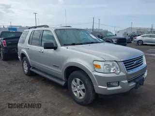 2008 Ford Explorer XLT with VIN 1FMEU73E38UA93462, listed as a IAAI auction lot 41938988 with 188,141 mi miles and . Bid and sale history available at DreamBid. Image 6.