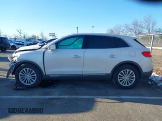 2017 Lincoln MKX Select with VIN 2LMPJ8KR5HBL34766, listed as a IAAI auction lot 41339942 with 157,186 mi miles. Bid and sale history available at carsss.com. Image 15.