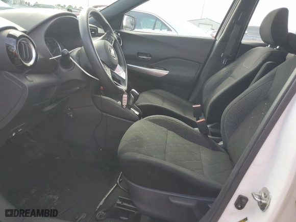 2018 Nissan Kicks SV with VIN 3N1CP5CU2JL540669, listed as a Copart auction lot 42861855 with 0 mi miles and Non Repairable. Bid and sale history available at carsss.com. Image 7.