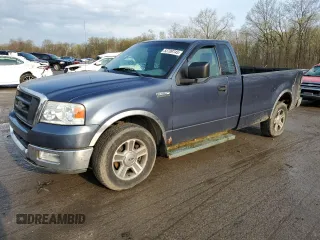 2004 Ford F-150 XL z VIN 1FTRF12W54NB48425, wystawiony jako Copart lot #53709745 z przebiegiem 104 456 mil mil oraz Szkody całkowita. Historia ofert i sprzedaży dostępna na DreamBid. Obrazek 1.