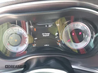 2019 Dodge Challenger R/T Scat Pack Widebody z VIN 2C3CDZFJ1KH546489, wystawiony jako IAAI lot #41857292 z przebiegiem 61 055 mil mil oraz . Historia ofert i sprzedaży dostępna na DreamBid. Obrazek 7.