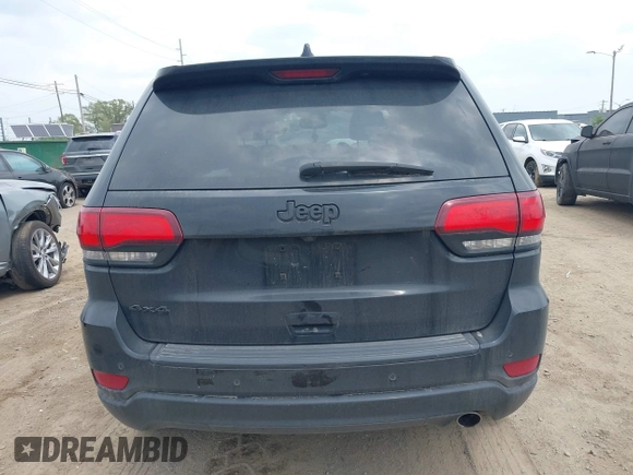 2018 Jeep Grand Cherokee Upland with VIN 1C4RJFAG8JC466195, listed as a IAAI auction lot 42413128 with 105,488 mi miles and . Bid and sale history available at DreamBid. Image 17.