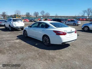 2018 Nissan Altima 2.5 S with VIN 1N4AL3AP1JC212789, listed as a IAAI auction lot 41817507 with 102,595 mi miles. Bid and sale history available at carsss.com. Image 3.