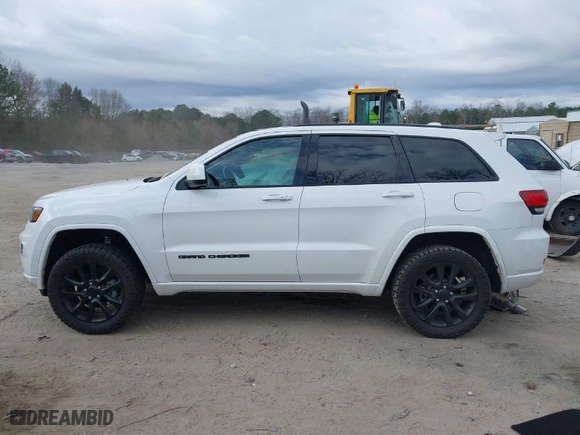2019 Jeep Grand Cherokee Laredo E with VIN 1C4RJFAG6KC696190, listed as a IAAI auction lot 41719404 with 86,947 mi miles. Bid and sale history available at carsss.com. Image 14.