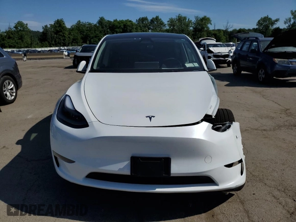 2024 Tesla Model Y Long Range с VIN 7SAYGDEE2RA257279, выставлен на аукционе Copart как лот 61248255 с пробегом Не указан миль и Списание • Salvage title. История ставок и продаж доступна на DreamBid. Изображение 5.