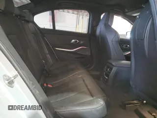 2023 BMW M3 Competition z VIN WBS33AY03PFN62375, wystawiony jako Copart lot #47433395 z przebiegiem 27 849 mil mil oraz Szkoda całkowita • Salvage title. Historia ofert i sprzedaży dostępna na DreamBid. Obrazek 10.