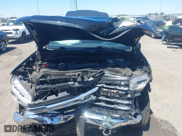 2024 Chevrolet Silverado 1500 LTZ with VIN 2GCUDGED7R1152966, listed as a IAAI auction lot 42037717 with 13,609 mi miles and . Bid and sale history available at DreamBid. Image 10.