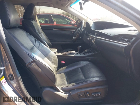 2013 Lexus ES 4dr Sdn with VIN JTHBK1GG9D2062663, listed as a IAAI auction lot 41662530 with 190,841 mi miles. Bid and sale history available at carsss.com. Image 5.