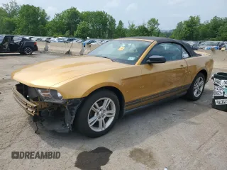 2010 Ford Mustang V6 с VIN 1ZVBP8EN1A5179173, выставлен на аукционе Copart как лот 59693605 с пробегом 119 138 миль миль и Списание • Salvage title. История ставок и продаж доступна на DreamBid. Изображение 1.