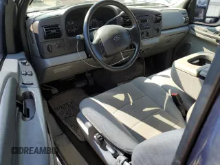 2006 Ford Super Duty F-250 XL with VIN 1FTSX21P26ED57865, listed as a Copart auction lot 68711674 with 90,180 mi miles and Salvage Title. Bid and sale history available at carsss.com. Image 8.