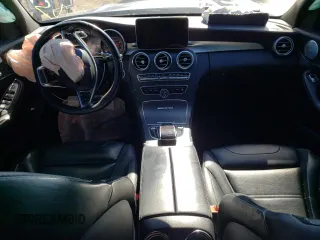 2018 Mercedes-Benz C 63 AMG with VIN 55SWF8GB0JU256980, listed as a Copart auction lot 43753793 with 61,270 mi miles and Salvage title. Bid and sale history available at DreamBid. Image 8.
