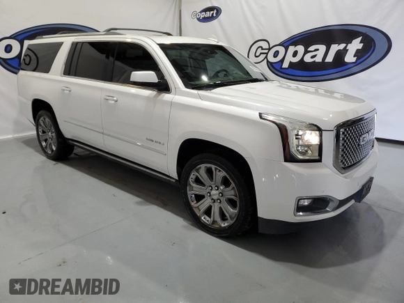 2017 GMC Yukon XL Denali with VIN 1GKS2HKJ9HR263946, listed as a Copart auction lot 46331093 with 77,861 mi miles and Salvage Title. Bid and sale history available at carsss.com. Image 4.