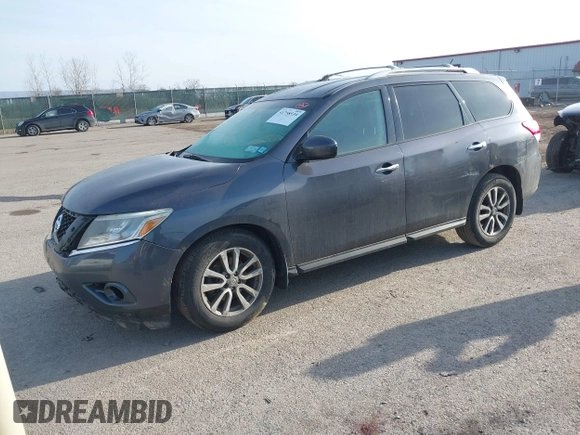 2013 Nissan Pathfinder SV with VIN 5N1AR2MM5DC650199, listed as a IAAI auction lot 41758539 with 172,568 mi miles. Bid and sale history available at carsss.com. Image 2.