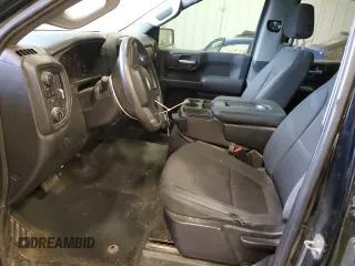 2021 Chevrolet Silverado 1500 Custom with VIN 1GCPYBEH9MZ171784, listed as a Copart auction lot 83081484 with 94,772 mi miles and Salvage Title. Bid and sale history available at DreamBid. Image 7.