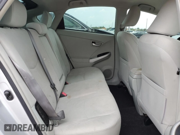 2013 Toyota Prius One z VIN JTDKN3DU4D5607682, wystawiony jako Copart lot #59471765 z przebiegiem 143 690 mil mil oraz Czysty tytuł • Clean title. Historia ofert i sprzedaży dostępna na DreamBid. Obrazek 10.