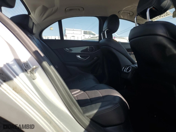 2015 Mercedes-Benz C-Class C 300 with VIN 55SWF4JB5FU049316, listed as a Copart auction lot 52254135 with 61,545 mi miles and Clean Title. Bid and sale history available at carsss.com. Image 10.