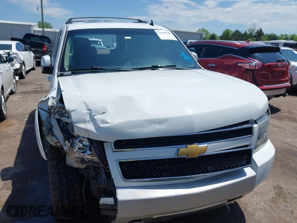 2010 Chevrolet Tahoe LT z VIN 1GNUKBE09AR176081, wystawiony jako IAAI lot #42085905 z przebiegiem 349 312 mil mil oraz . Historia ofert i sprzedaży dostępna na DreamBid. Obrazek 13.