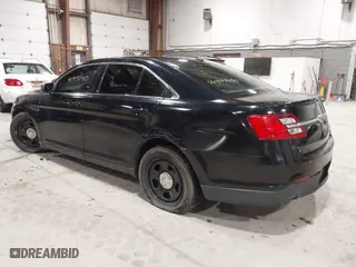 2015 Ford Sedan Police Interceptor with VIN 1FAHP2MK1FG188992, listed as a IAAI auction lot 41993150 with 39,930 mi miles. Bid and sale history available at carsss.com. Image 3.