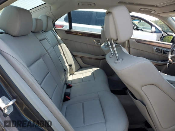 2013 Mercedes-Benz E 350 Luxury with VIN WDDHF8JB0DA738385, listed as a Copart auction lot 60824075 with 147,873 mi miles and Non repairable. Bid and sale history available at DreamBid. Image 10.
