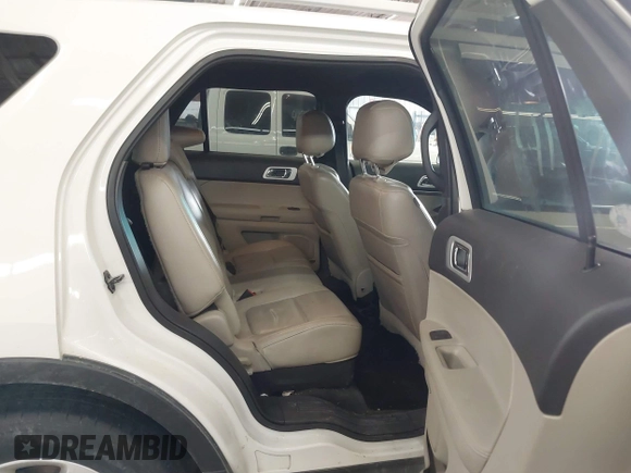 2011 Ford Explorer XLT z VIN 1FMHK8D8XBGA25392, wystawiony jako IAAI lot #41774448 z przebiegiem 145 427 mil mil oraz . Historia ofert i sprzedaży dostępna na DreamBid. Obrazek 8.