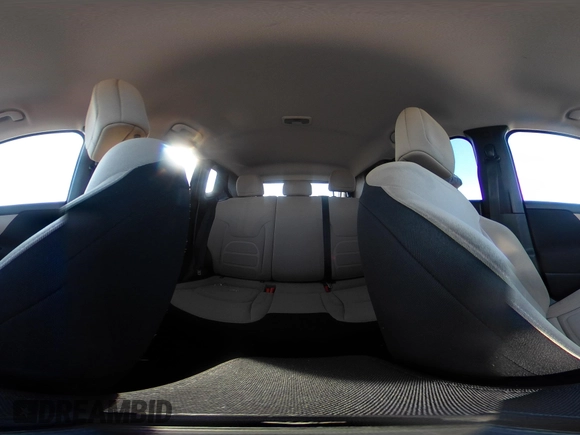 2018 Jeep Renegade Latitude with VIN ZACCJBBB6JPH80554, listed as a IAAI auction lot 42024197 with 69,247 mi miles and . Bid and sale history available at DreamBid. Image 18.