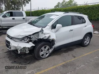 2020 Chevrolet Trax LT with VIN KL7CJLSB7LB008290, listed as a IAAI auction lot 42030672 with 50,739 mi miles. Bid and sale history available at carsss.com. Image 17.