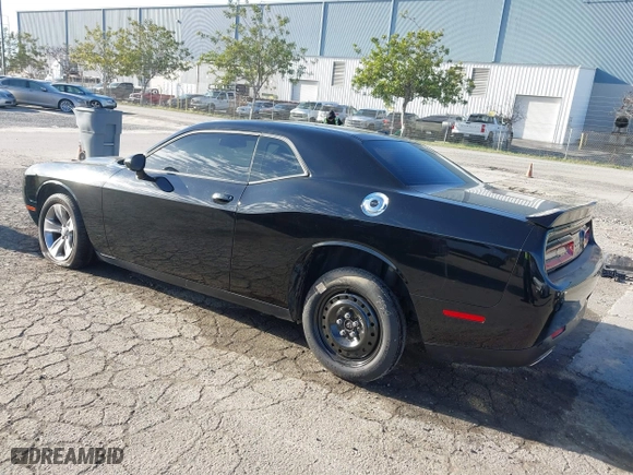 2021 Dodge Challenger SXT with VIN 2C3CDZAG9MH630736, listed as a IAAI auction lot 41633520 with 62,895 mi miles. Bid and sale history available at carsss.com. Image 3.