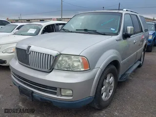 2006 Lincoln Navigator Luxury with VIN 5LMFU27506LJ01597, listed as a IAAI auction lot 41693004 with 1 mi miles. Bid and sale history available at carsss.com. Image 2.