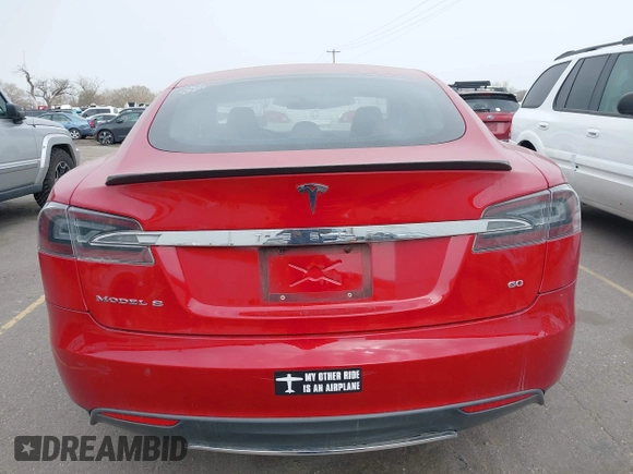 2013 Tesla Model S with VIN 5YJSA1CG0DFP14545, listed as a IAAI auction lot 41806844 with Not Provided miles. Bid and sale history available at carsss.com. Image 16.