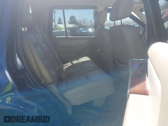 2007 Ford Explorer Eddie Bauer z VIN 1FMEU74847UA83997, wystawiony jako IAAI lot #41856069 z przebiegiem 180 555 mil mil oraz . Historia ofert i sprzedaży dostępna na DreamBid. Obrazek 8.