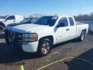 2007 Chevrolet Silverado 1500 LT w/1LT with VIN 2GCEC19JX71639564, listed as a IAAI auction lot 41437574 with 362,629 mi miles. Bid and sale history available at carsss.com. Image 17.