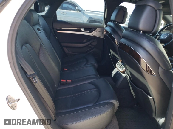 2015 Audi A8 с VIN WAUJGAFD3FN030568, выставлен на аукционе Copart как лот 75785923 с пробегом 83 911 миль миль и . История ставок и продаж доступна на DreamBid. Изображение 10.