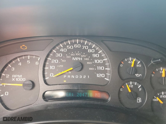 2006 Chevrolet Silverado 1500 LT1 with VIN 2GCEC13T361192679, listed as a Copart auction lot 46678595 with 204,718 mi miles and Salvage Title. Bid and sale history available at carsss.com. Image 9.