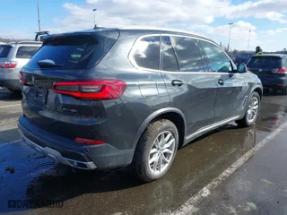2019 BMW X5 xDrive40i with VIN 5UXCR6C55KLL51239, listed as a IAAI auction lot 41519315 with 49,943 mi miles. Bid and sale history available at carsss.com. Image 4.