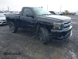 2008 Chevrolet Silverado 1500 Work Truck with VIN 1GCEC14C88Z184649, listed as a IAAI auction lot 41657176 with 110,156 mi miles. Bid and sale history available at carsss.com. Image 1.