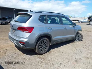 2024 Volkswagen Taos S с VIN 3VV5X7B23RM062187, выставлен на аукционе IAAI как лот 41681986 с пробегом 9 170 миль миль и . История ставок и продаж доступна на DreamBid. Изображение 4.
