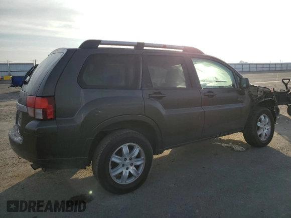 2011 Mitsubishi Endeavor LS with VIN 4A4JN2AS9BE030209, listed as a Copart auction lot 84507324 with 129,805 mi miles and Salvage Title. Bid and sale history available at carsss.com. Image 3.
