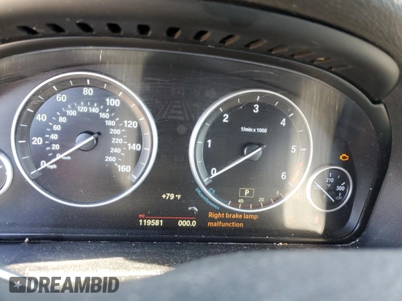 2015 BMW X3 xDrive28d with VIN 5UXWY3C55F0F83896, listed as a Copart auction lot 70690134 with 119,581 mi miles and Salvage Title. Bid and sale history available at carsss.com. Image 9.