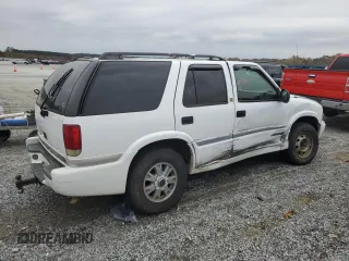 1998 GMC Jimmy SLE with VIN 1GKDT13W6W2566437, listed as a Copart auction lot 78158574 with 223,300 mi miles and Salvage Title. Bid and sale history available at carsss.com. Image 3.