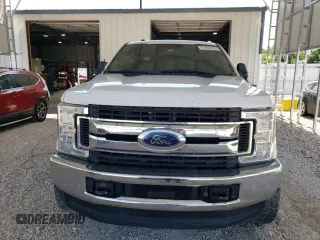 2017 Ford F-250 Lariat with VIN 1FT7W2BT5HEE85024, listed as a Copart auction lot 61838745 with 137,391 mi miles and Salvage title. Bid and sale history available at DreamBid. Image 5.