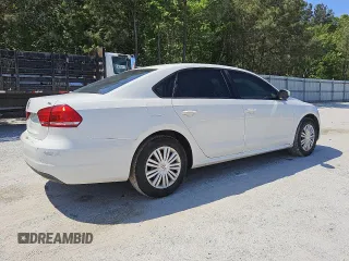 2014 Volkswagen Passat S z VIN 1VWAT7A3XEC092377, wystawiony jako Copart lot #50819465 z przebiegiem 133 119 mil mil oraz Czysty tytuł • Clean title. Historia ofert i sprzedaży dostępna na DreamBid. Obrazek 3.